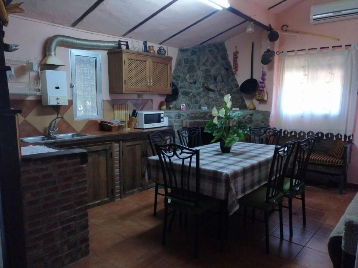Casas Rurales El Cerro Y El Cerezo Navaconcejo Exteriör bild